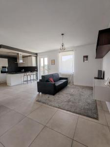 Appartamento con piscina - I Versanti Apartment