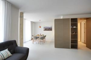 Contemporary Cosy Central Studio in Nyon - RM8