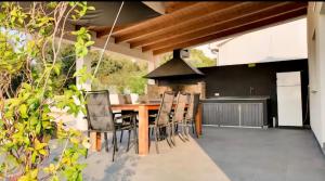 Dalani House