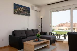 Apartment Sofia with Balcony - 55m2 - 1 KM to the Sea