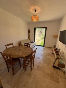 Appartements Domaine RABOLY - Beaumes de Venise : photos des chambres