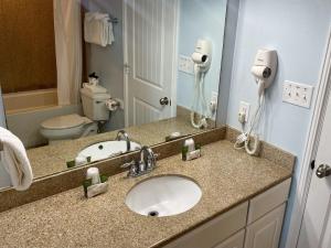 Beachgate Condo Suites and Hotel 511 condo