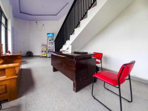 RedDoorz Plus Syariah at Umyas Hotel near Terminal Anjuk Ladang Nganjuk