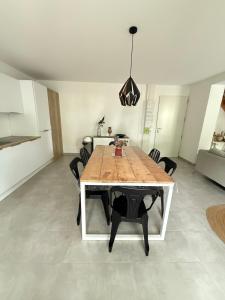 Appartements Le Hugo F3 charme & convivialite : photos des chambres