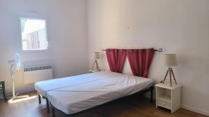 St Cyprien golf appart avec terrasse et piscine