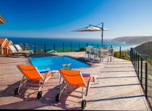 Num Num House 6 Sleeper