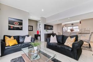 Sandton Central Luxury 2-Bed Apartment with a View - Jade