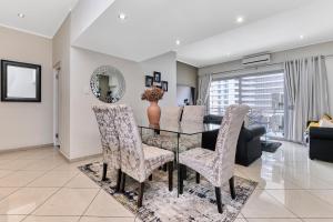 Sandton Central Luxury 2-Bed Apartment with a View - Jade