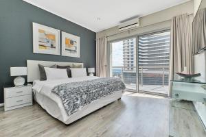 Sandton Central Luxury 2-Bed Apartment with a View - Jade