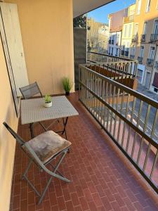 Appartements Studio tout equipe face aux thermes : photos des chambres
