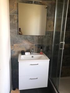 Le Cocon B - private parking - quiet