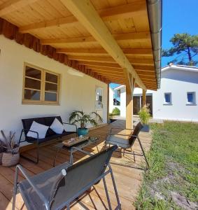 Maisons de vacances CASSY Maison 3 chambres avec jardin : photos des chambres