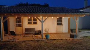 Maisons de vacances CASSY Maison 3 chambres avec jardin : photos des chambres