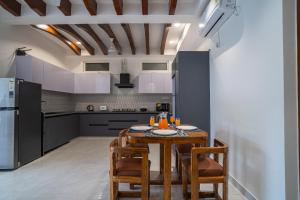 Alaya Stays Udgam Vilas 3-BHK With Jacuzzi