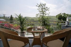 Alaya Stays Udgam Vilas 3-BHK With Jacuzzi