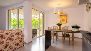 Flatbook Apartamenty - Krynica Morska Enklawa z basenem przy Zalewie Wiślanym