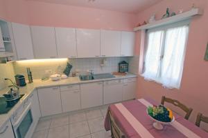 Casa Rododendro by HolAp SA