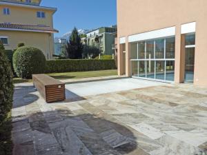 Alle Vigne, 3 Stock by HolAp SA