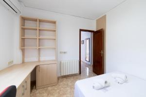 Charming house with private tennis court and pool