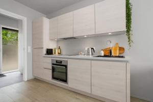 Stylish Downtown Studio with Private Terrace