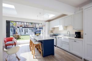 Veeve - The Garden House