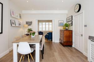 Veeve - The Garden House