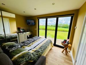 Rose Garden lodge stunning views