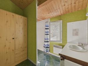 Chalets Gite La Brousse - piscine - pour 5 avec jardin : photos des chambres