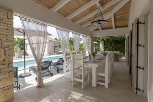 Villa Batelica in Sveti Bartul - Haus für 8 -10 Personen