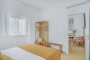 Mariblanca & Old Town by ELE Apartments