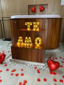 Mundarium - Chalés Temáticos com Hidromassagem e Cromoterapia