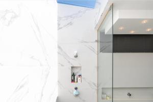 Ocean Views 5 Bedroom Apartments