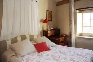 卡斯特尔诺城堡旅馆 - Blésignac