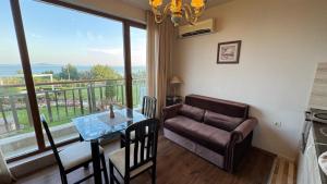 Апартамент Панорама, двустаен, малък, първа линия, гледка море, DIAMOND BEACH, Сарафово