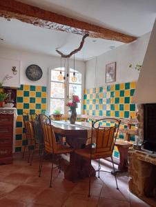 Maison dans hameau provençal