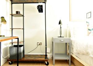 Tower Bridge - Stunning 2 Bed Ensuite Flat