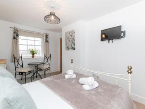 Central studio - Pass the Keys