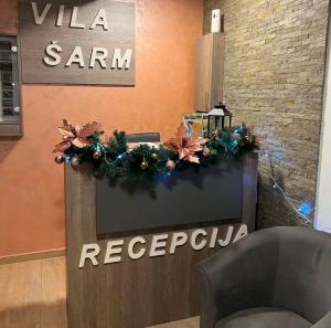 Studio 401, Vila Šarm