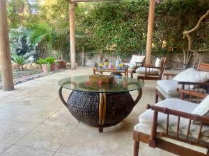 Beachfront 4 Bedrooms l Paradise Sea View Garden