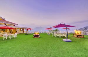 MAYFAIR Himalayan Spa Resort