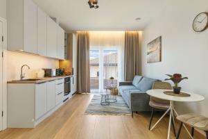 Niwaki Sodai No 1 by URBAN RENT