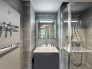 Duplex à Megève avec spa, piscine, salle de sport et cheminée - FR-1-569-32