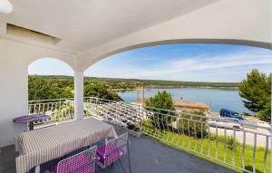 Lovely Home In Gornji Karin With Wifi