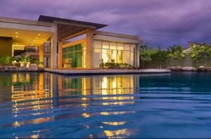 Kasara T1-4K Urban Staycation