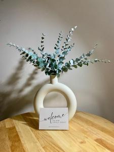 Kasara T1-4K Urban Staycation