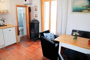 Oleander Romantic studio for 2 people with pool