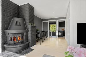 Large house 10 minutes from the city center