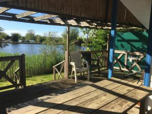 Chalets Wooden chalet, for 4 people air-conditioned : photos des chambres