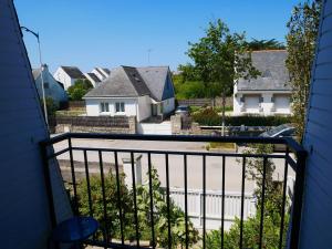 Appartements Appartement renove 2p 36m² a Quiberon - pres plage, balcon ouest, tout equipe - FR-1-478-50 : photos des chambres