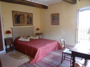 Villas Grande maison dans village medieval : photos des chambres